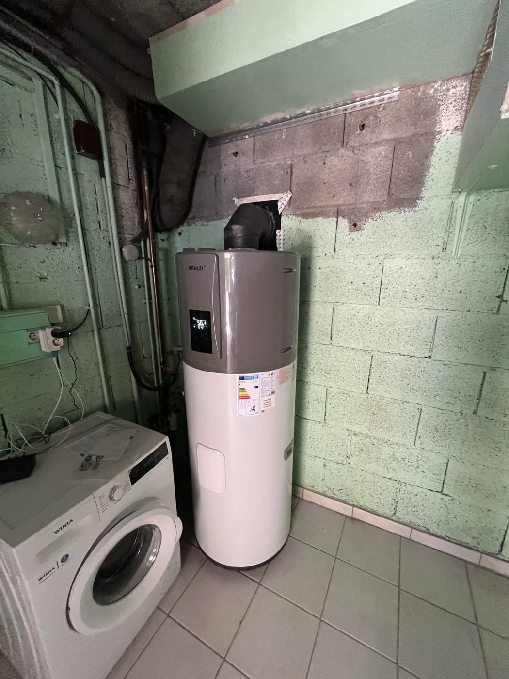 Chauffe-eau thermodynamique posé par Rev'Iso