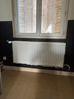 Radiateur raccordé à une solution de chauffage performante Rev'Iso